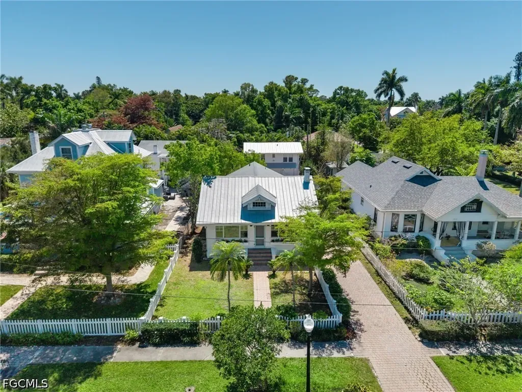 1310 Poinciana Avenue Fort Myers FL 33901