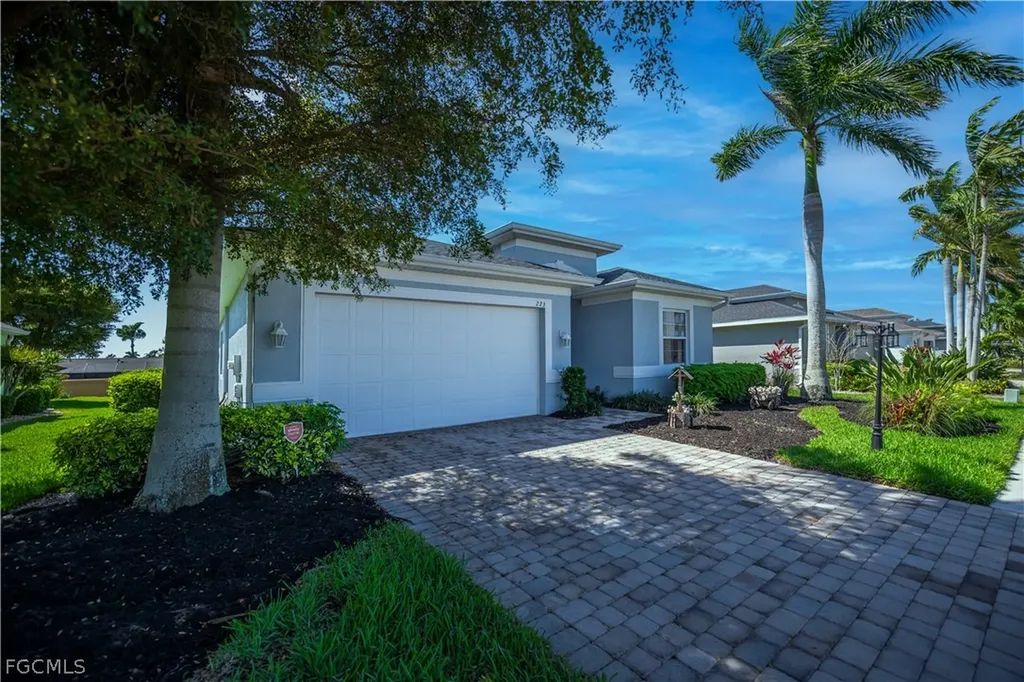 223 Destiny Circle Cape Coral FL 33990
