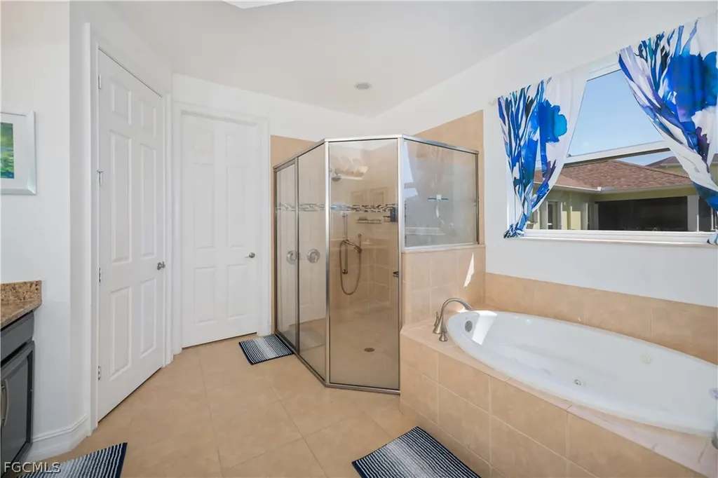 223 Destiny Circle Cape Coral FL 33990