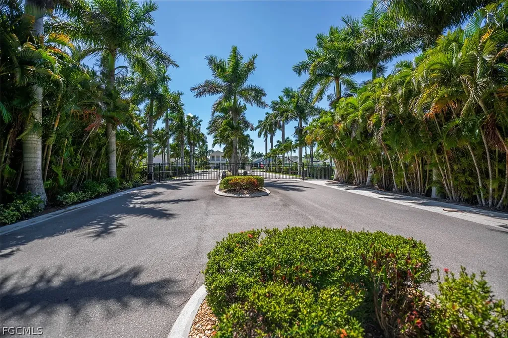 223 Destiny Circle Cape Coral FL 33990