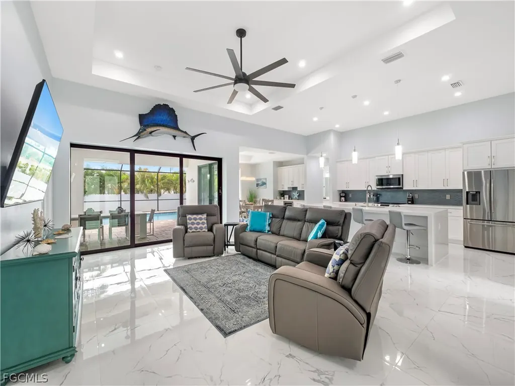 5002 Agualinda Boulevard Cape Coral FL 33914