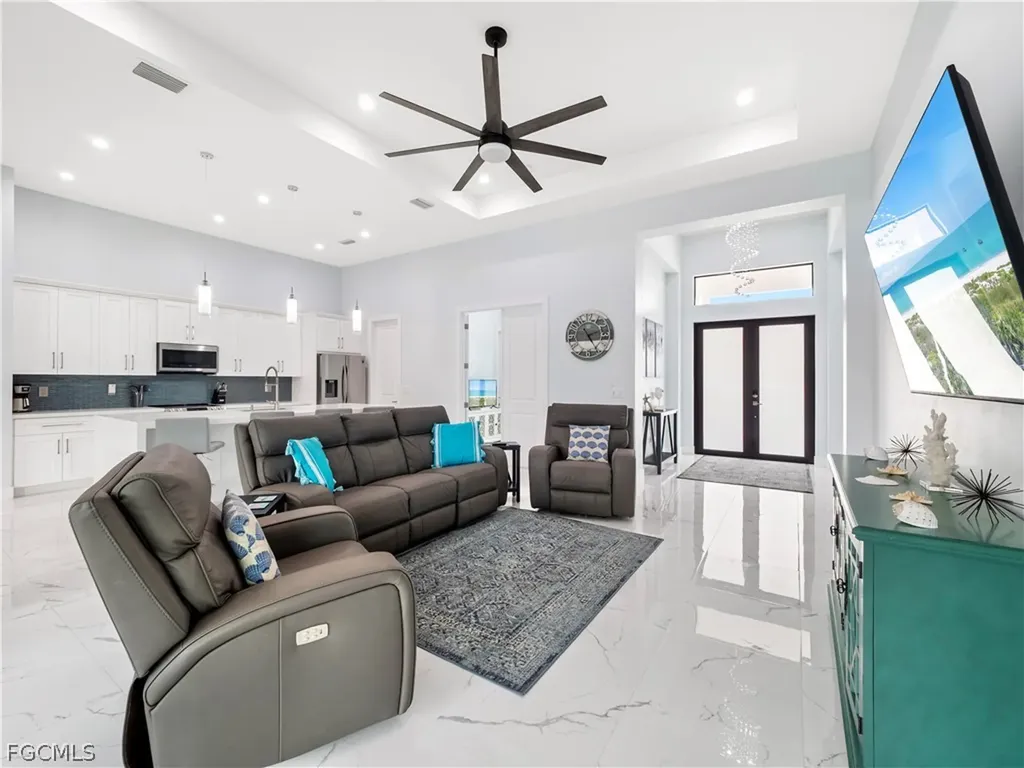5002 Agualinda Boulevard Cape Coral FL 33914