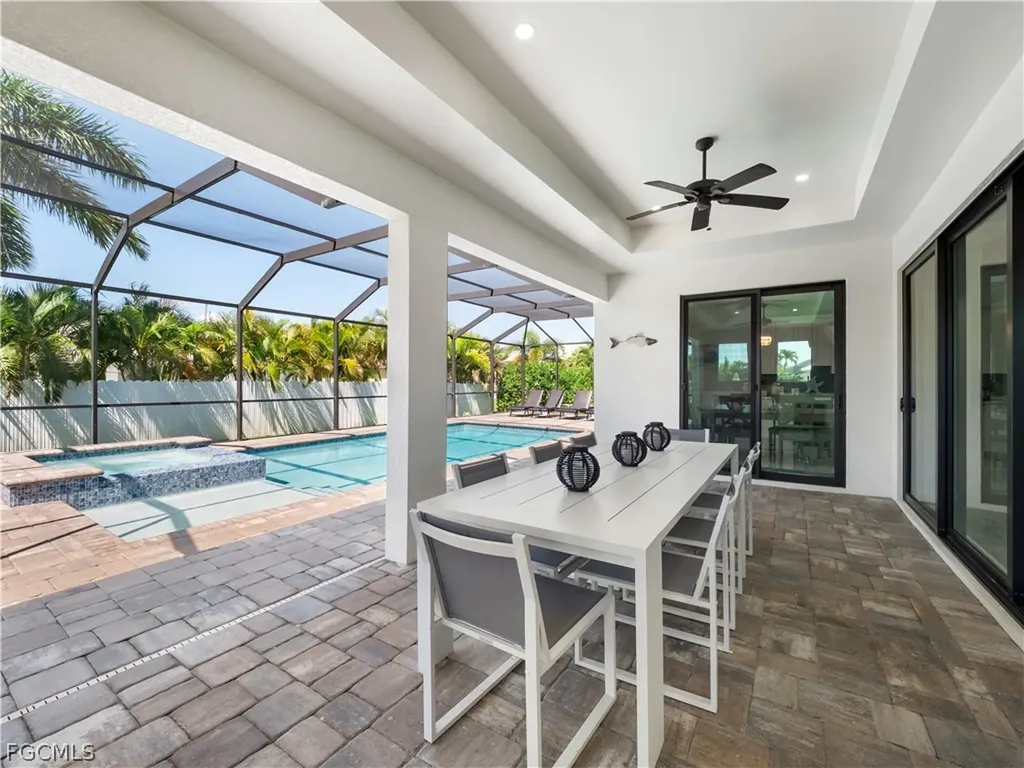 5002 Agualinda Boulevard Cape Coral FL 33914