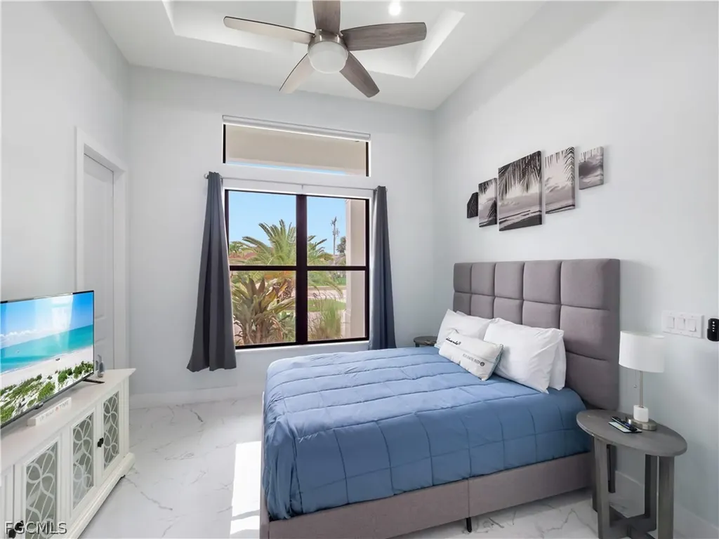 5002 Agualinda Boulevard Cape Coral FL 33914