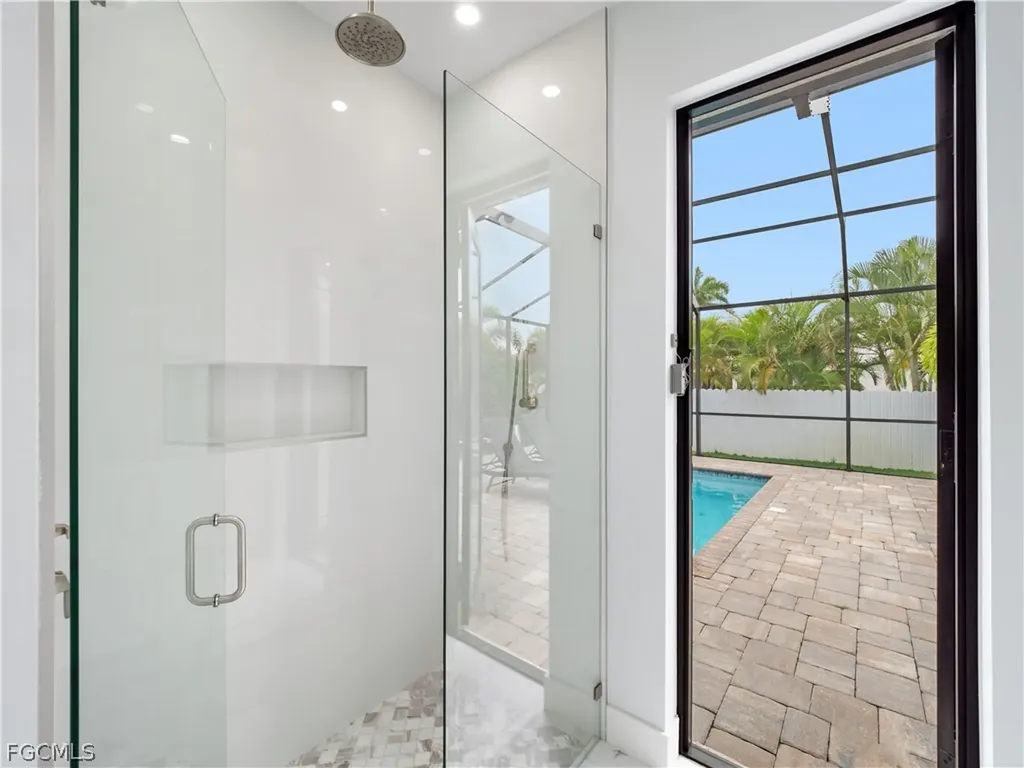 5002 Agualinda Boulevard Cape Coral FL 33914