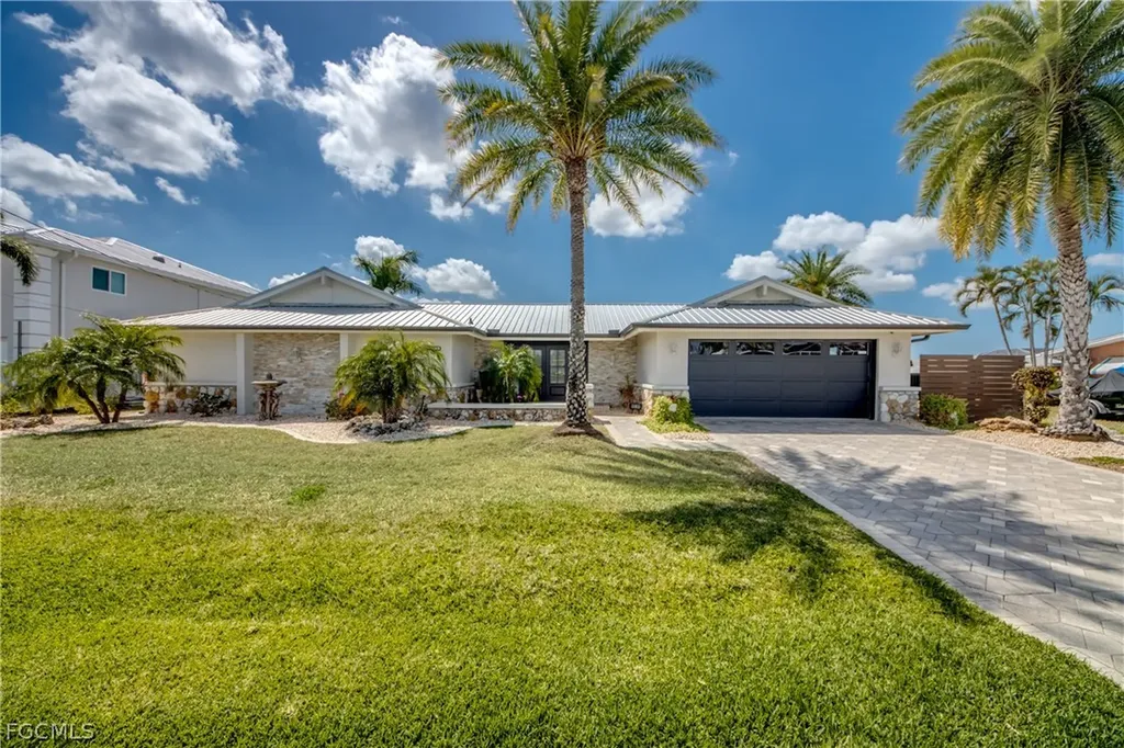 11599 Island Avenue Matlacha FL 33993