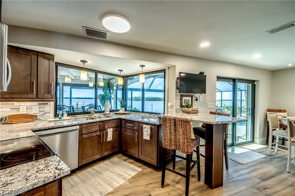 11599 Island Avenue Matlacha FL 33993