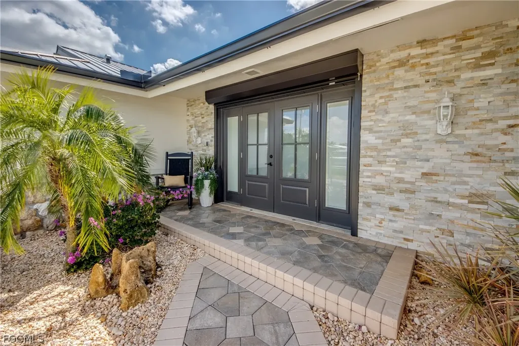 11599 Island Avenue Matlacha FL 33993
