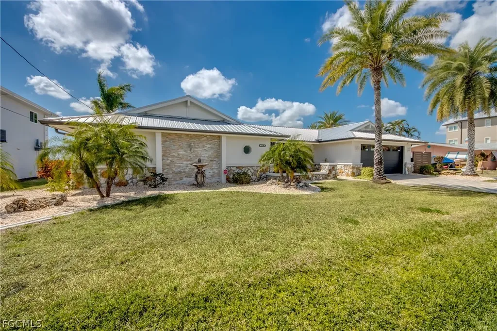 11599 Island Avenue Matlacha FL 33993