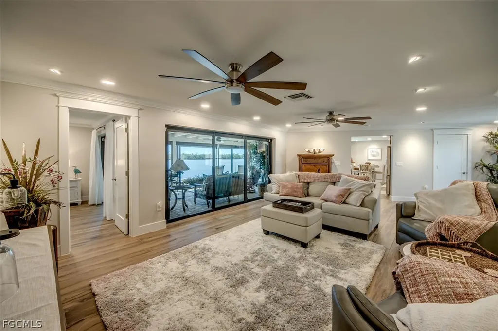 11599 Island Avenue Matlacha FL 33993