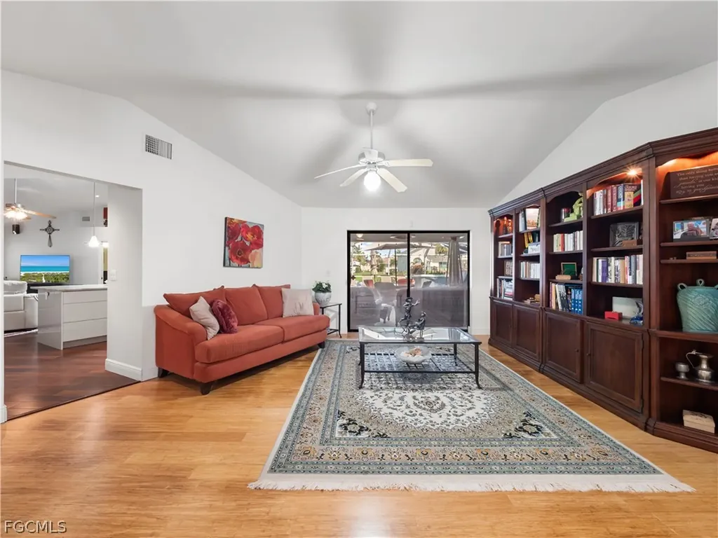 1513 SW 57th Street Cape Coral FL 33914