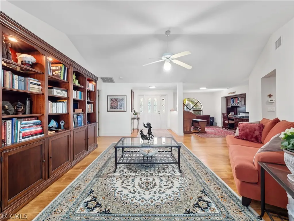 1513 SW 57th Street Cape Coral FL 33914