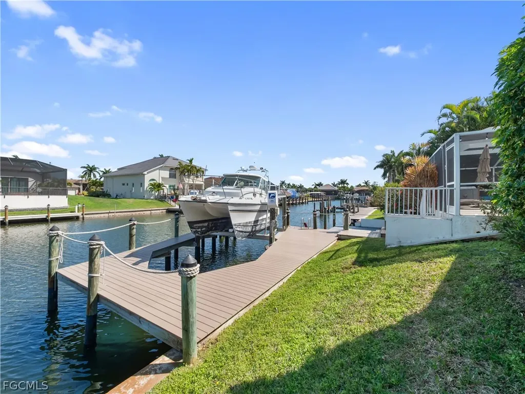 1513 SW 57th Street Cape Coral FL 33914