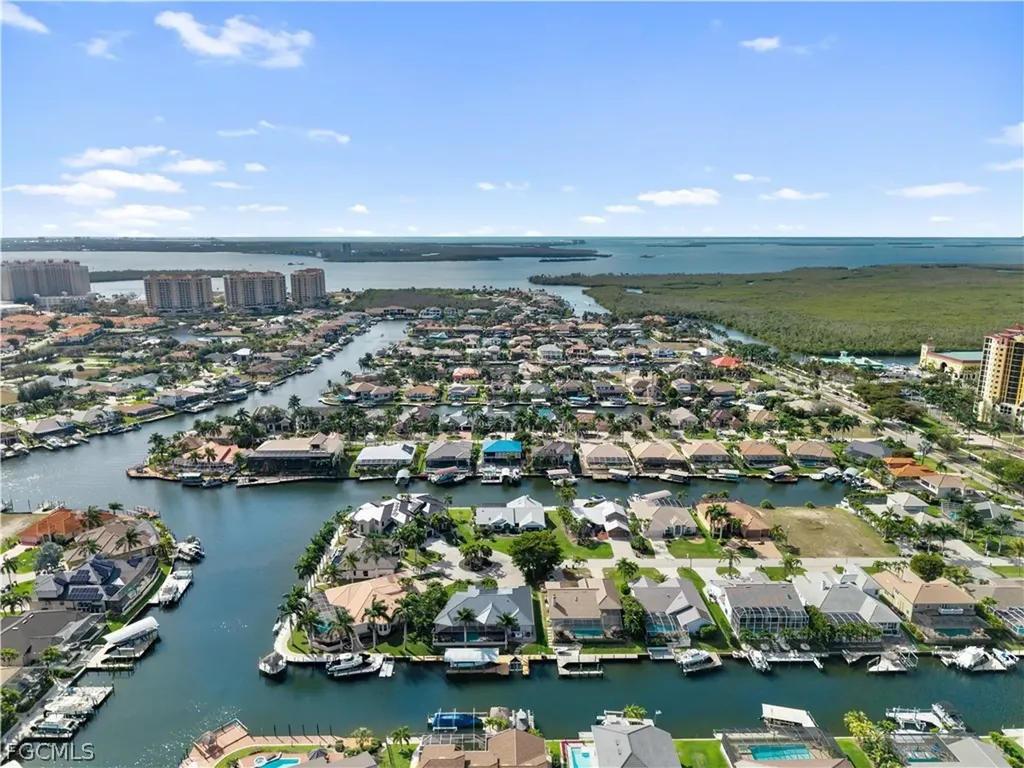 1513 SW 57th Street Cape Coral FL 33914