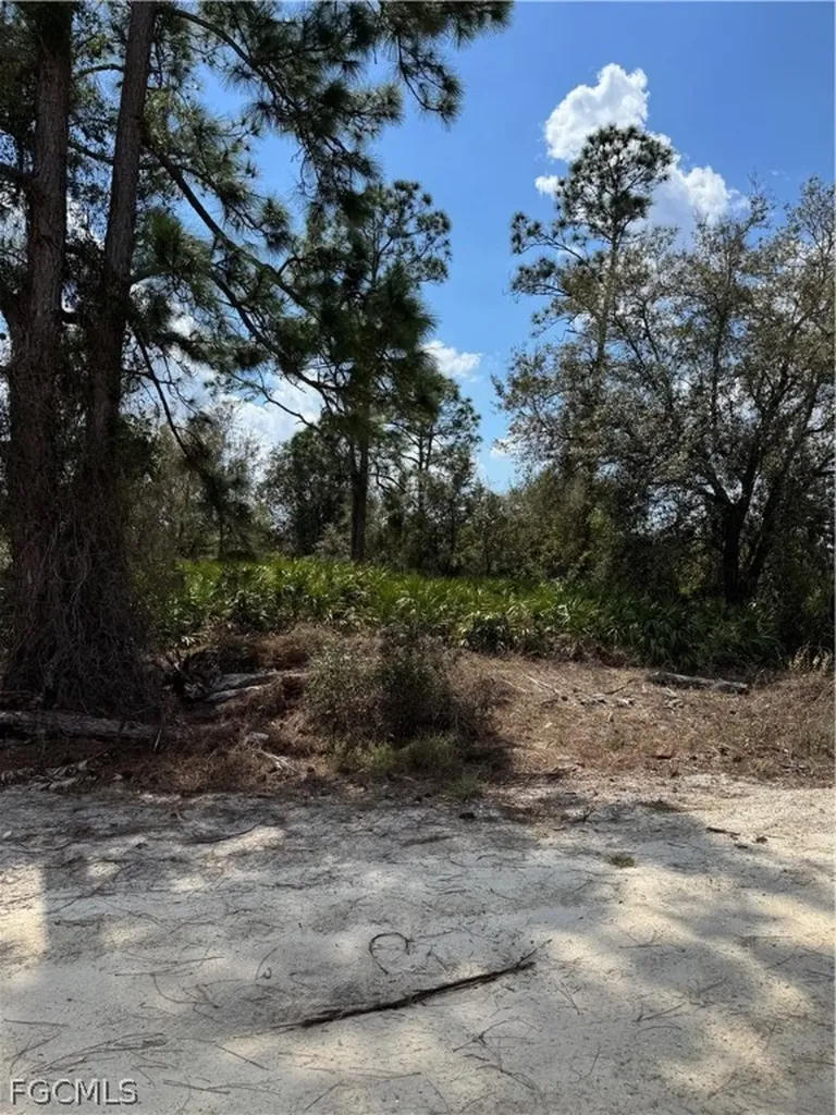 7969 3rd Terrace Labelle FL 33935
