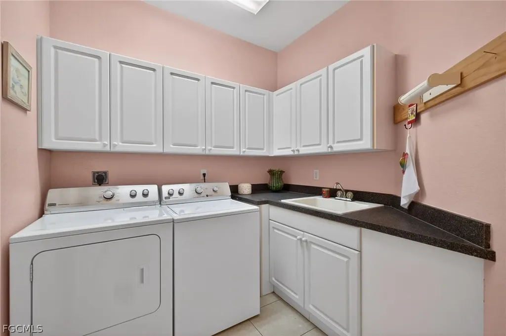 779 Pyrula Avenue Sanibel FL 33957