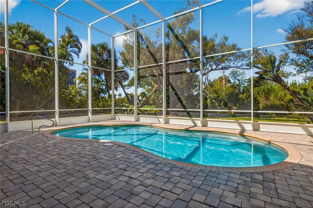 779 Pyrula Avenue Sanibel FL 33957