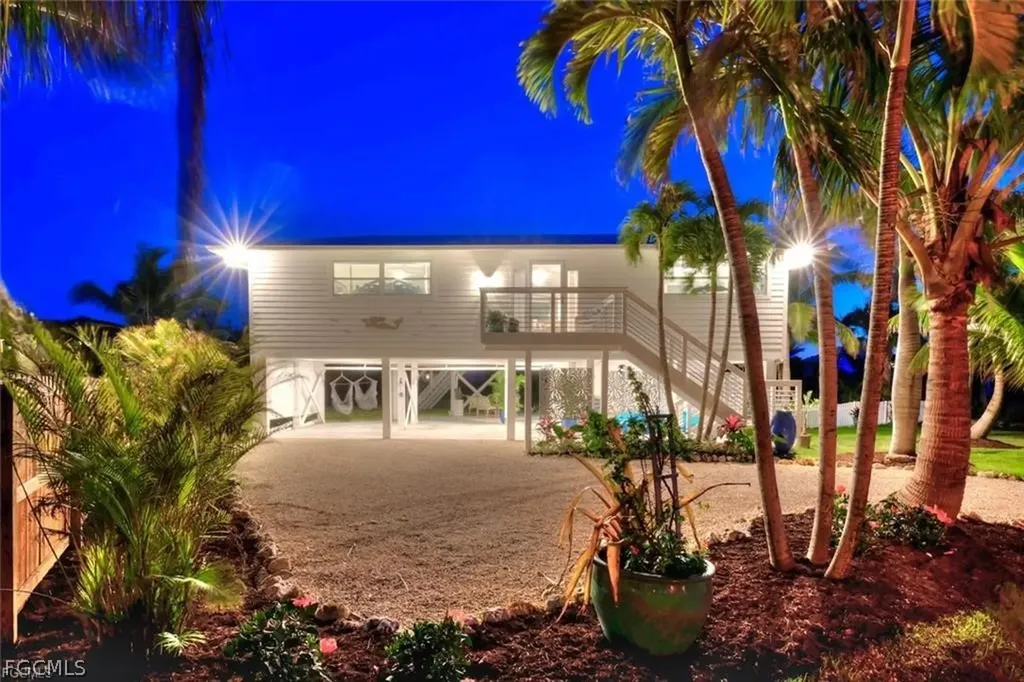 Sanibel FL, 6093 Henderson Road