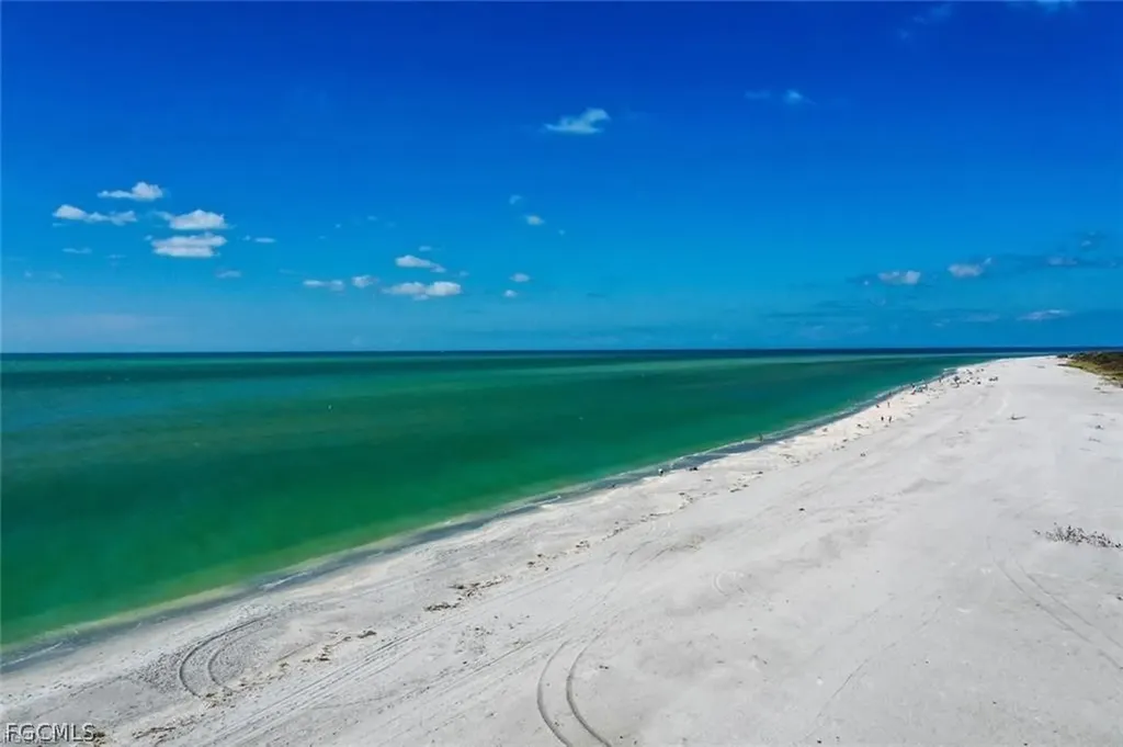 5117 Sea Bell Road Sanibel FL 33957