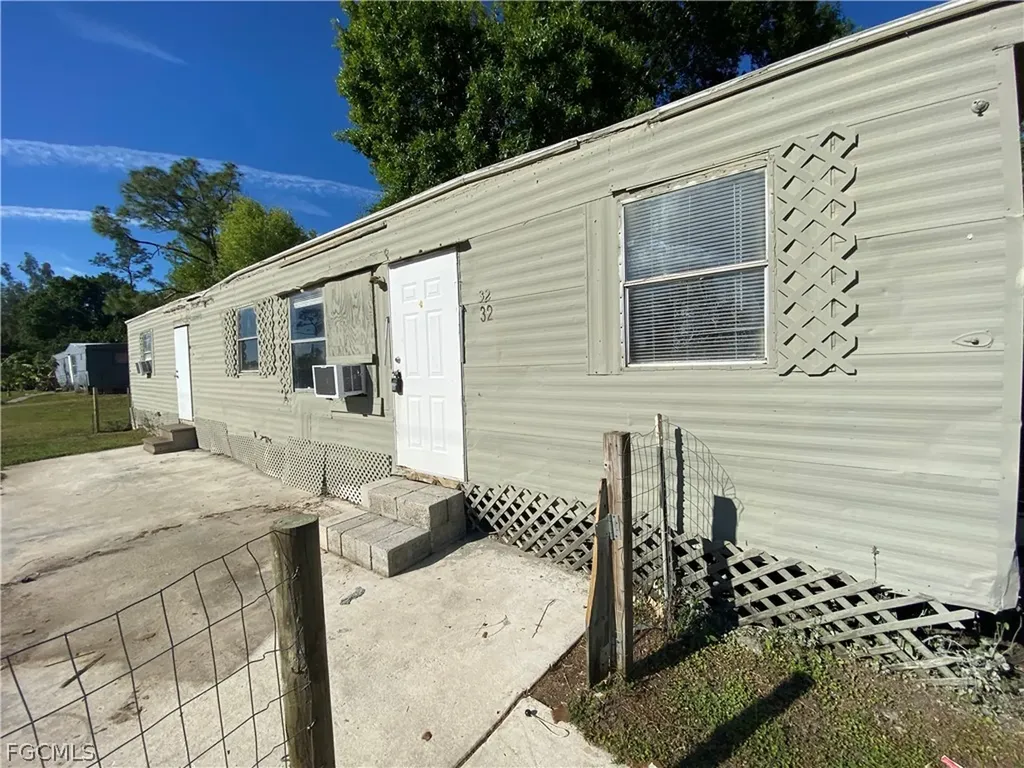 8086 Heck Drive North Fort Myers FL 33917