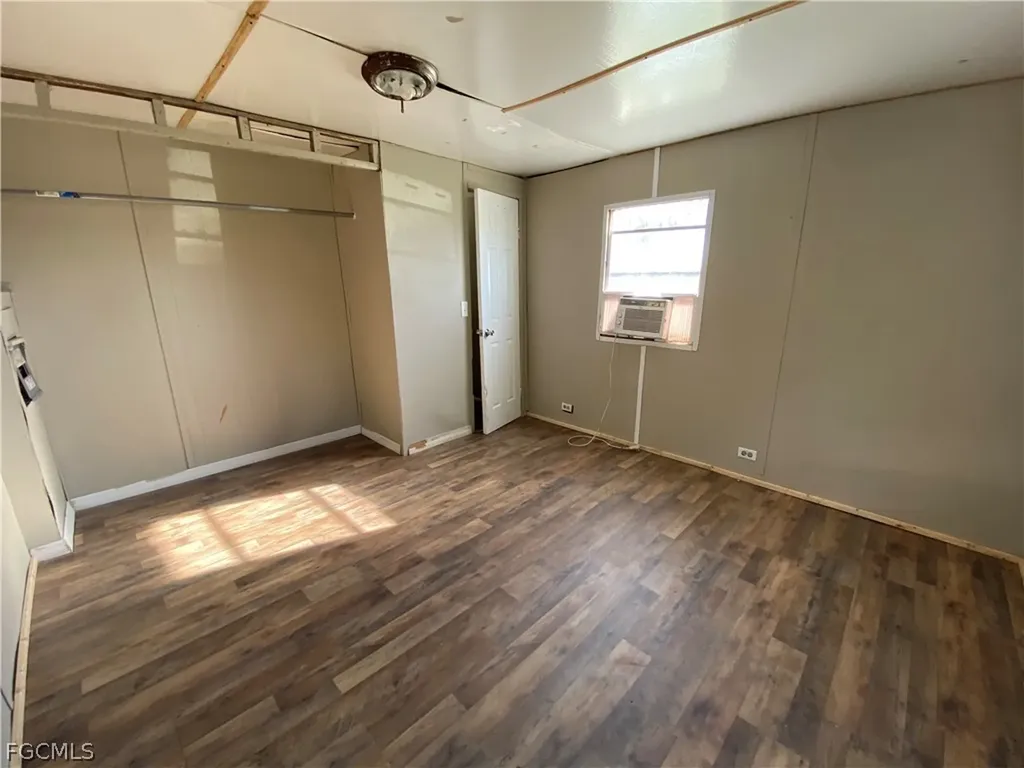 8086 Heck Drive North Fort Myers FL 33917