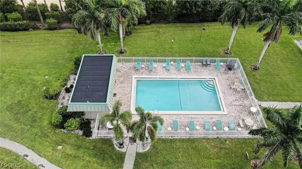 6725 Winkler Road Fort Myers FL 33919