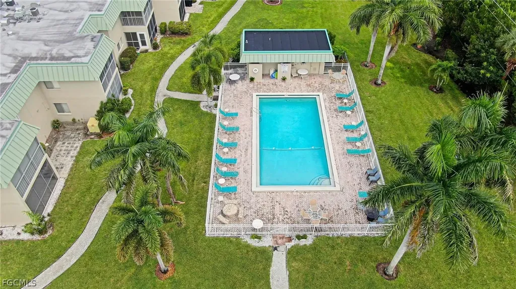 6725 Winkler Road Fort Myers FL 33919