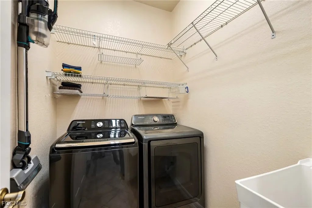 4436 SW 15th Avenue Cape Coral FL 33914