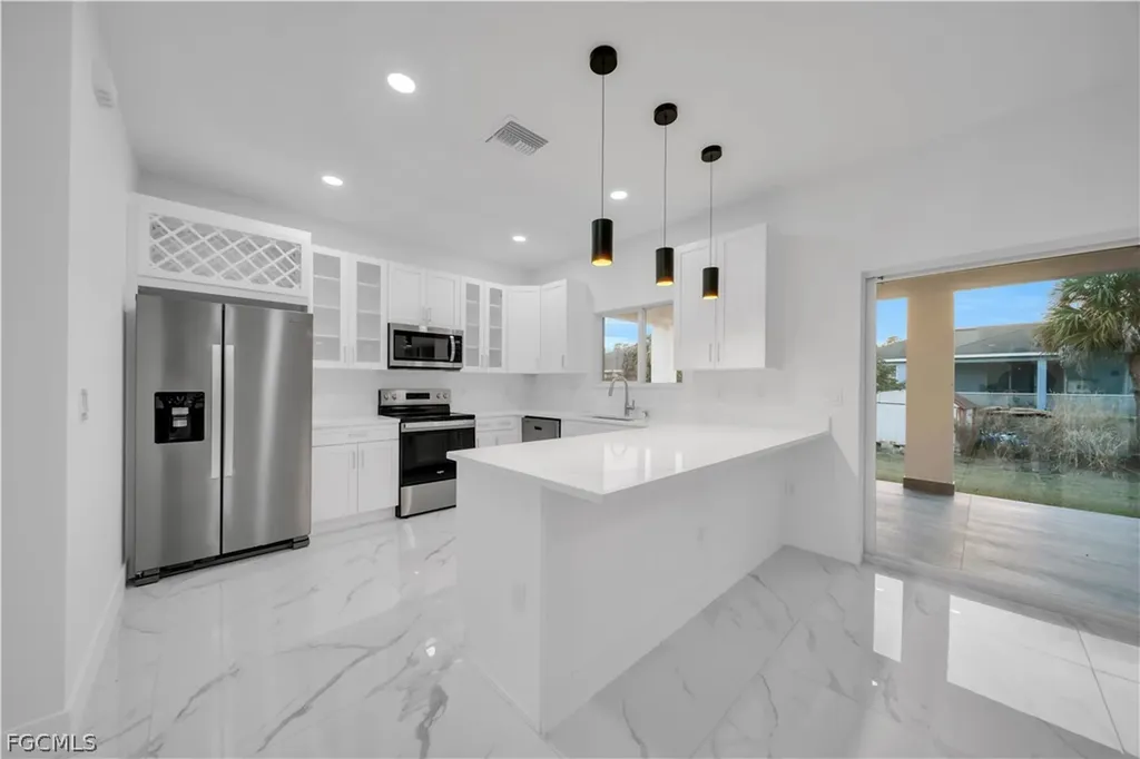 128 Bell Boulevard S Lehigh Acres FL 33974