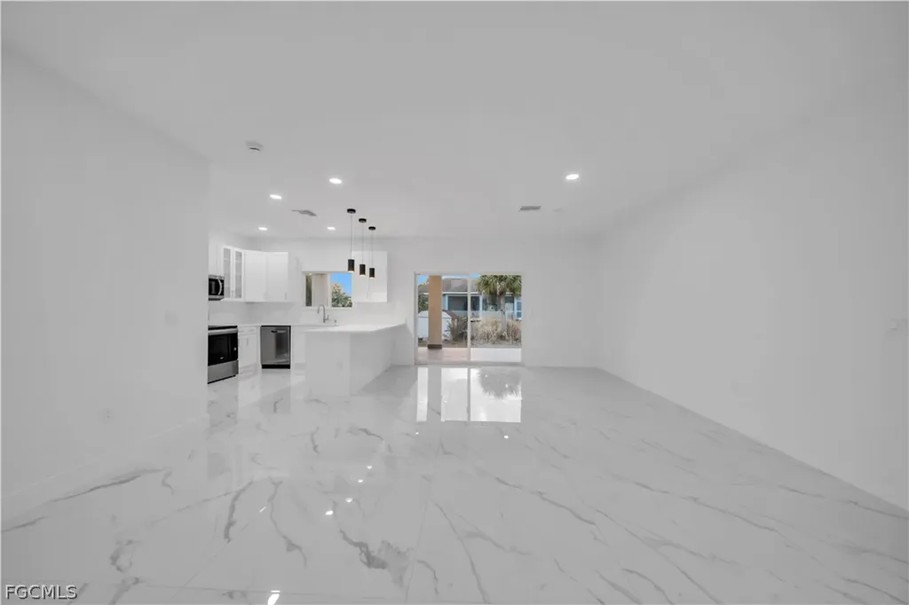 128 Bell Boulevard S Lehigh Acres FL 33974