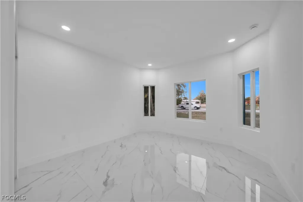 128 Bell Boulevard S Lehigh Acres FL 33974