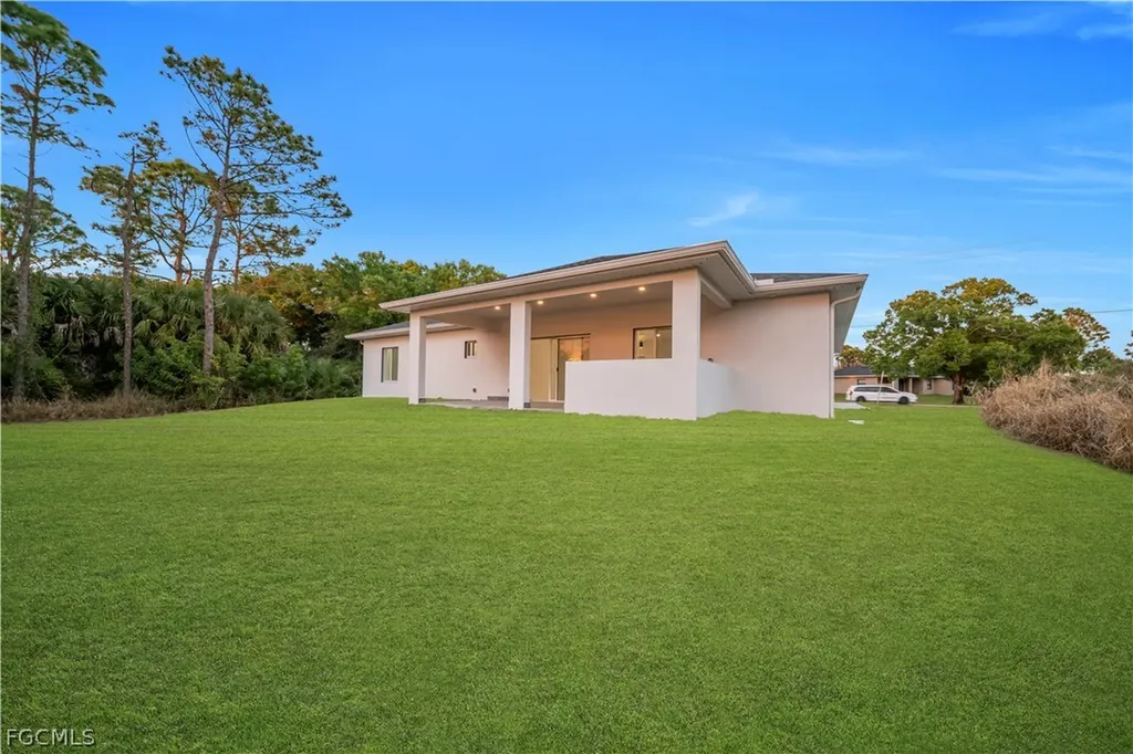 128 Bell Boulevard S Lehigh Acres FL 33974