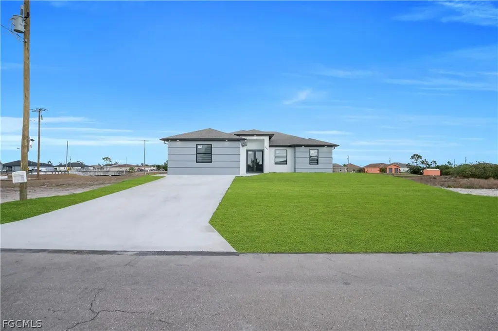 363 Paulcrest Avenue Lehigh Acres FL 33974