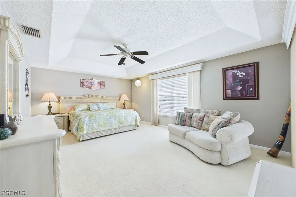 1614 Beach Parkway Cape Coral FL 33904