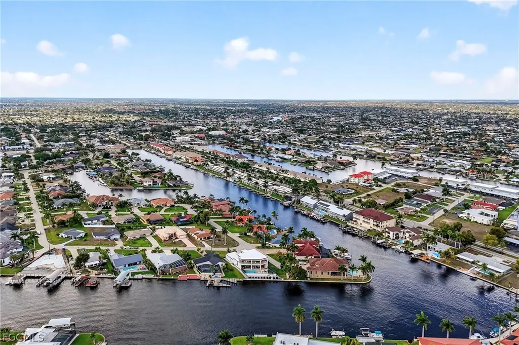 1614 Beach Parkway Cape Coral FL 33904