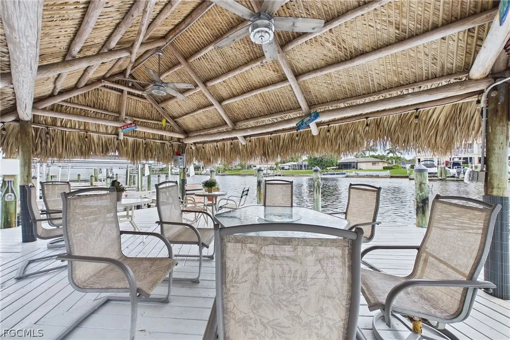 1614 Beach Parkway Cape Coral FL 33904