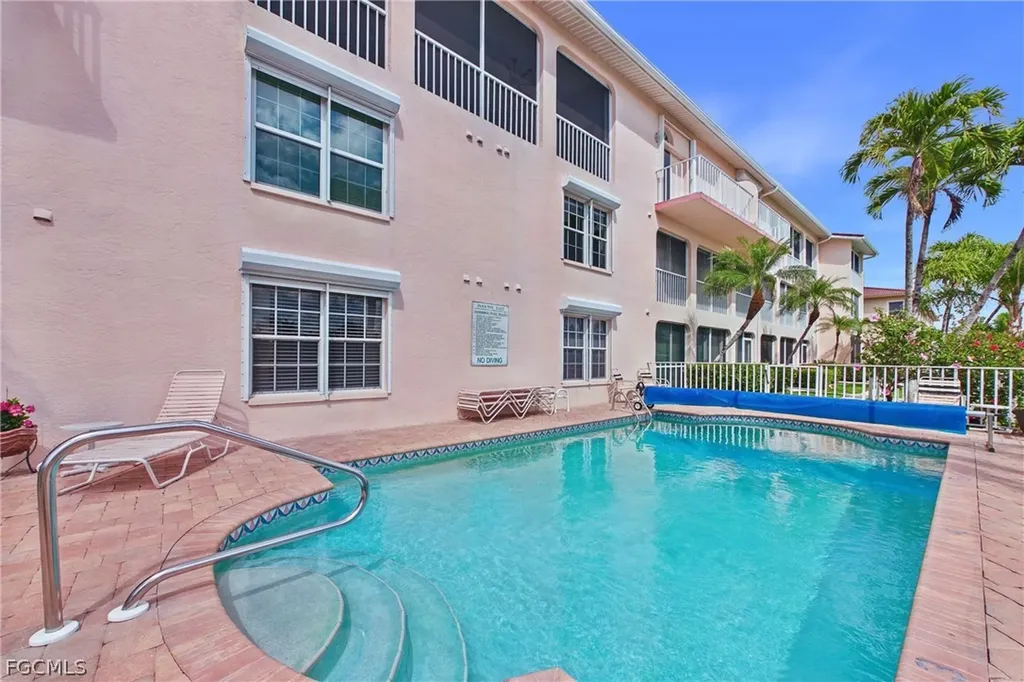 1614 Beach Parkway Cape Coral FL 33904