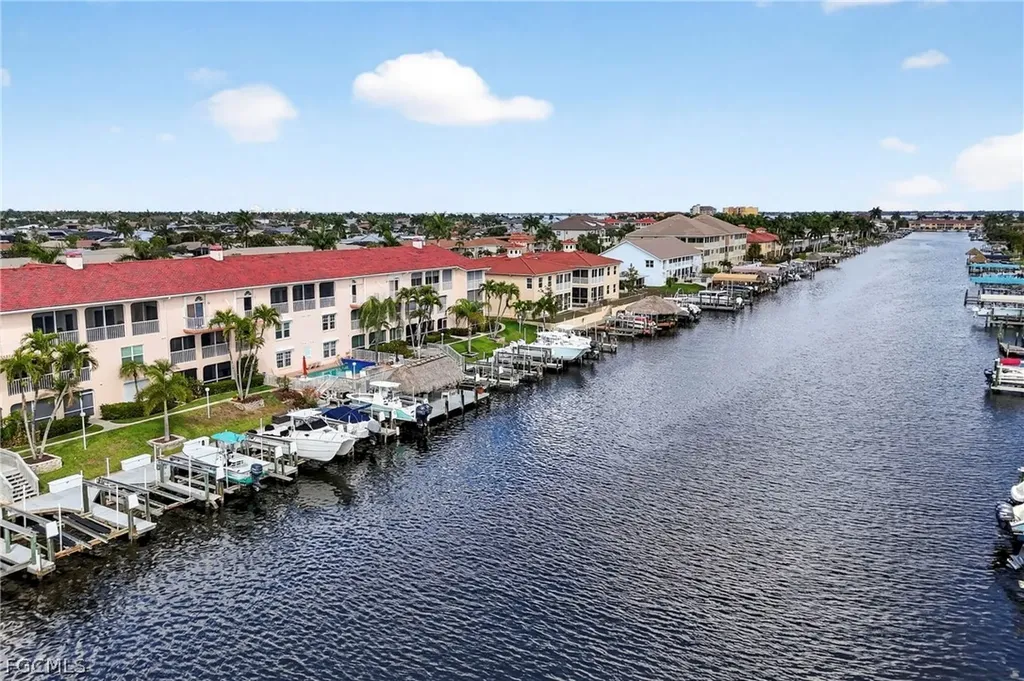 1614 Beach Parkway Cape Coral FL 33904