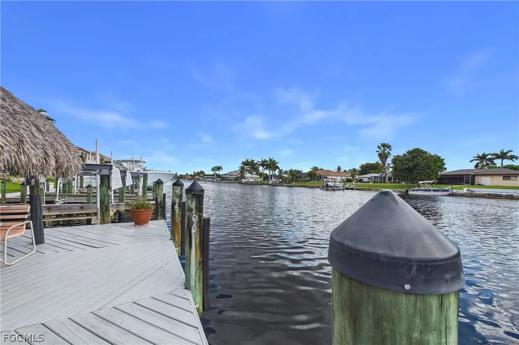 1614 Beach Parkway Cape Coral FL 33904