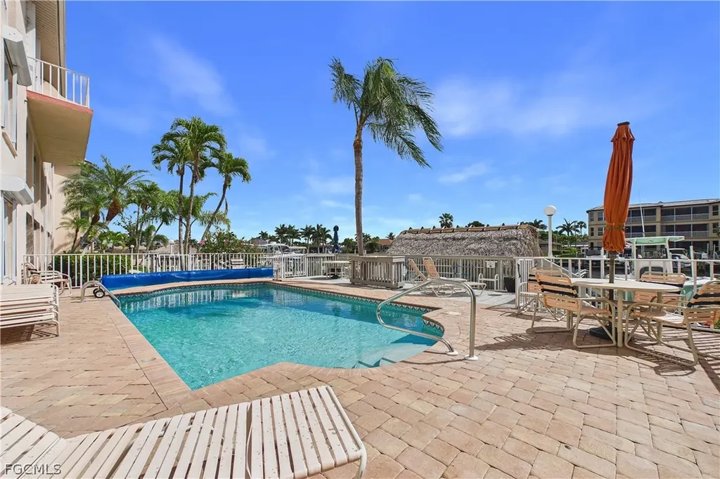 1614 Beach Parkway Cape Coral FL 33904