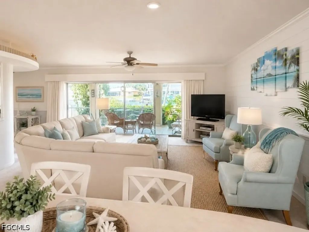 1614 Beach Parkway Cape Coral FL 33904