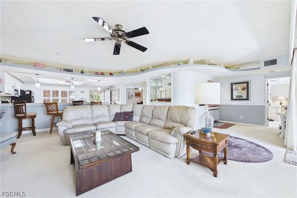 1614 Beach Parkway Cape Coral FL 33904