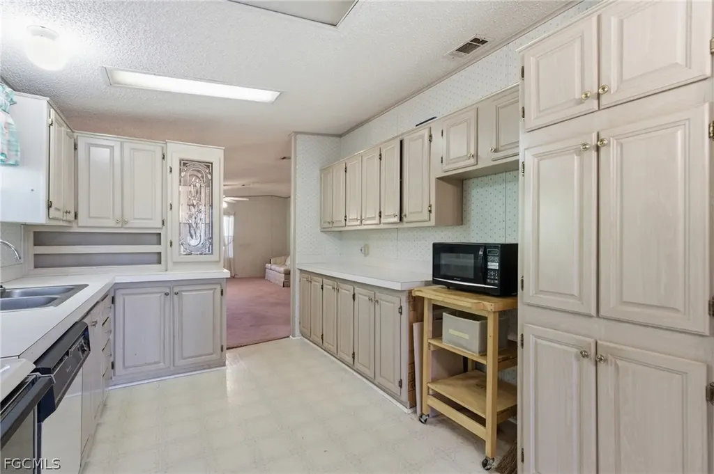 11250 Stringfellow Road Bokeelia FL 33922