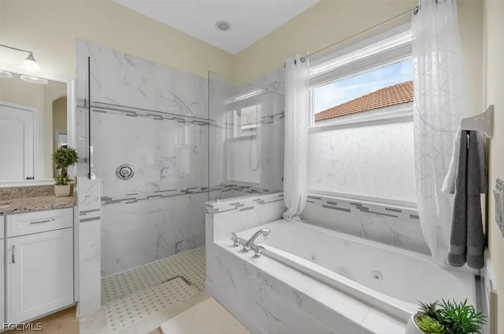 9935 Via San Marco Loop Fort Myers FL 33905