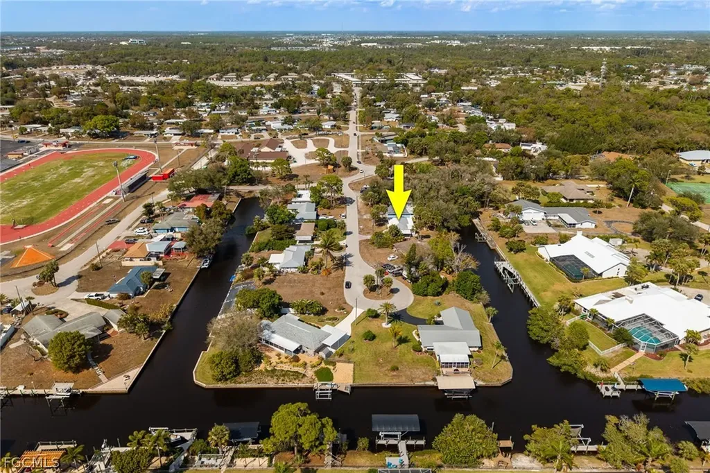 1006 April Lane North Fort Myers FL 33903
