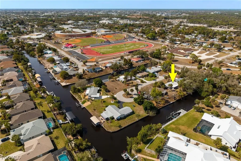 1006 April Lane North Fort Myers FL 33903