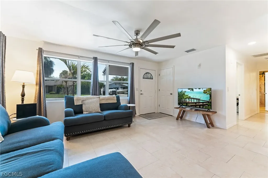 1006 April Lane North Fort Myers FL 33903