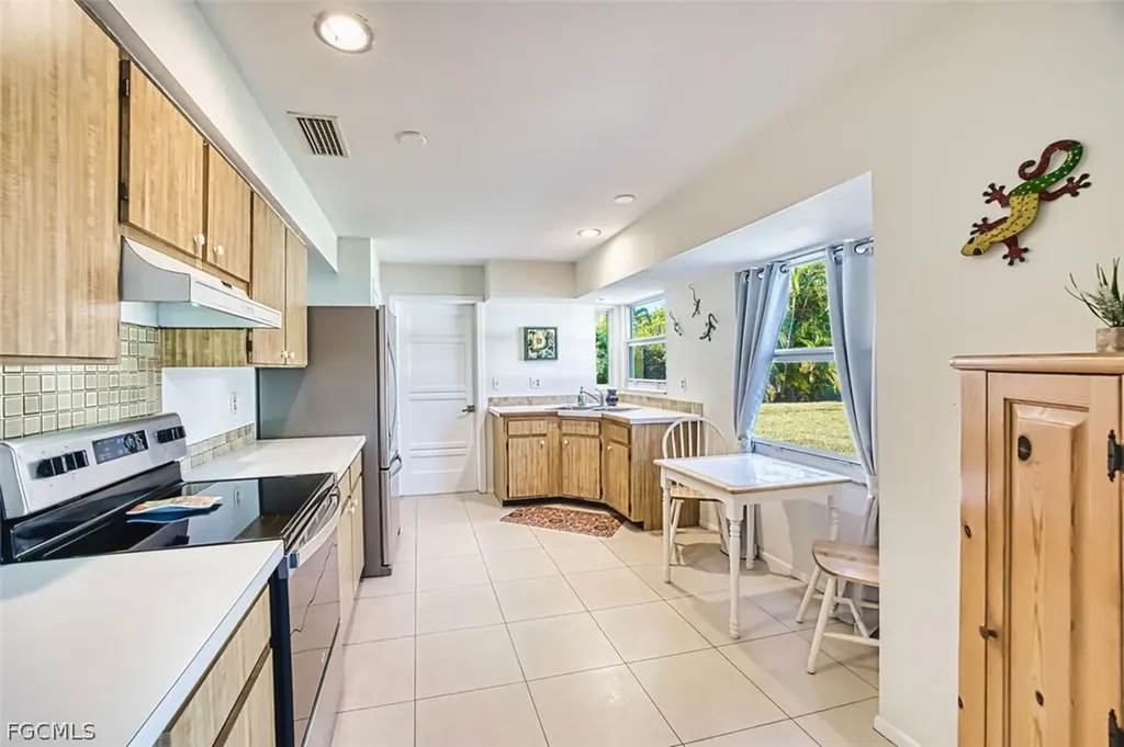 5417 Loyola Lane Fort Myers FL 33908