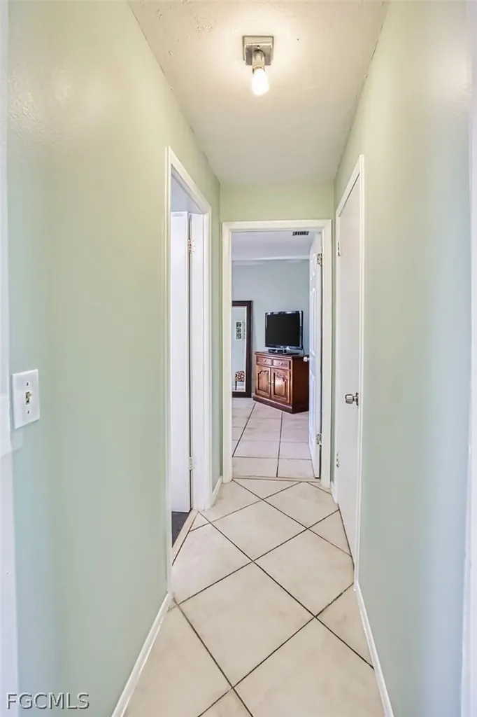 5417 Loyola Lane Fort Myers FL 33908