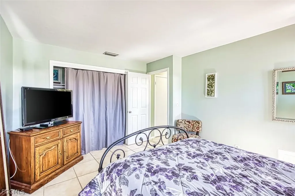 5417 Loyola Lane Fort Myers FL 33908